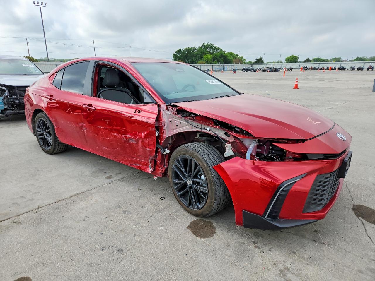 2025 TOYOTA CAMRY SE photo 10