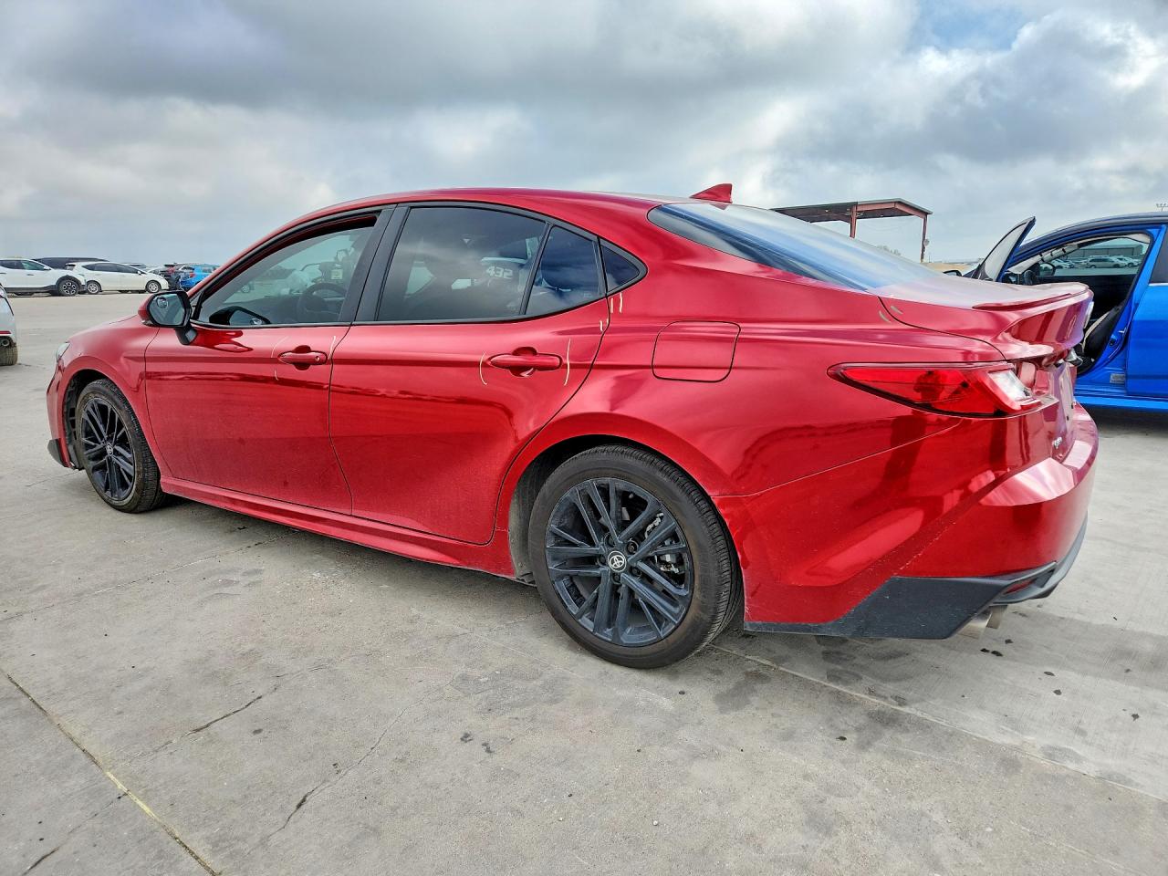 2025 TOYOTA CAMRY SE photo 4