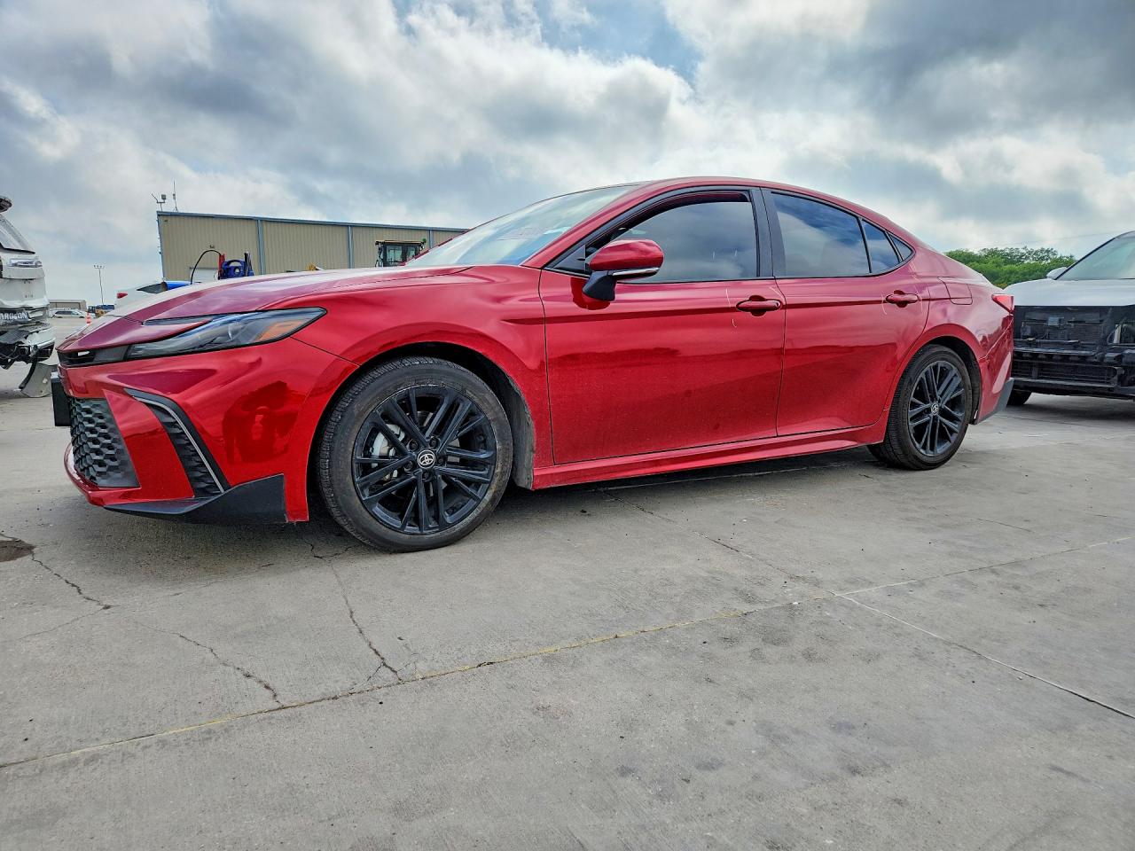 2025 TOYOTA CAMRY