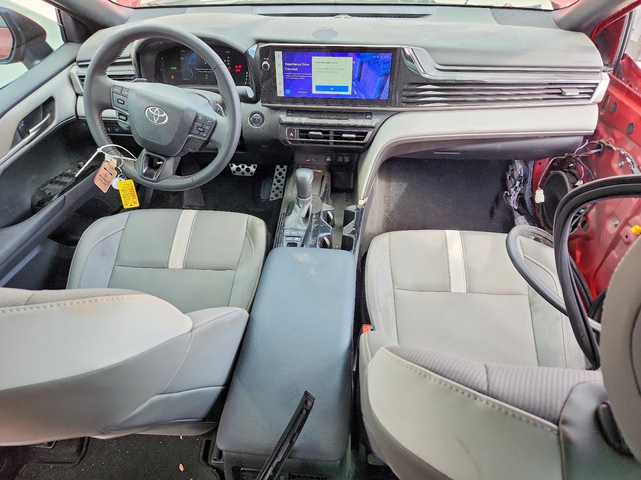 2025 TOYOTA CAMRY SE photo 22