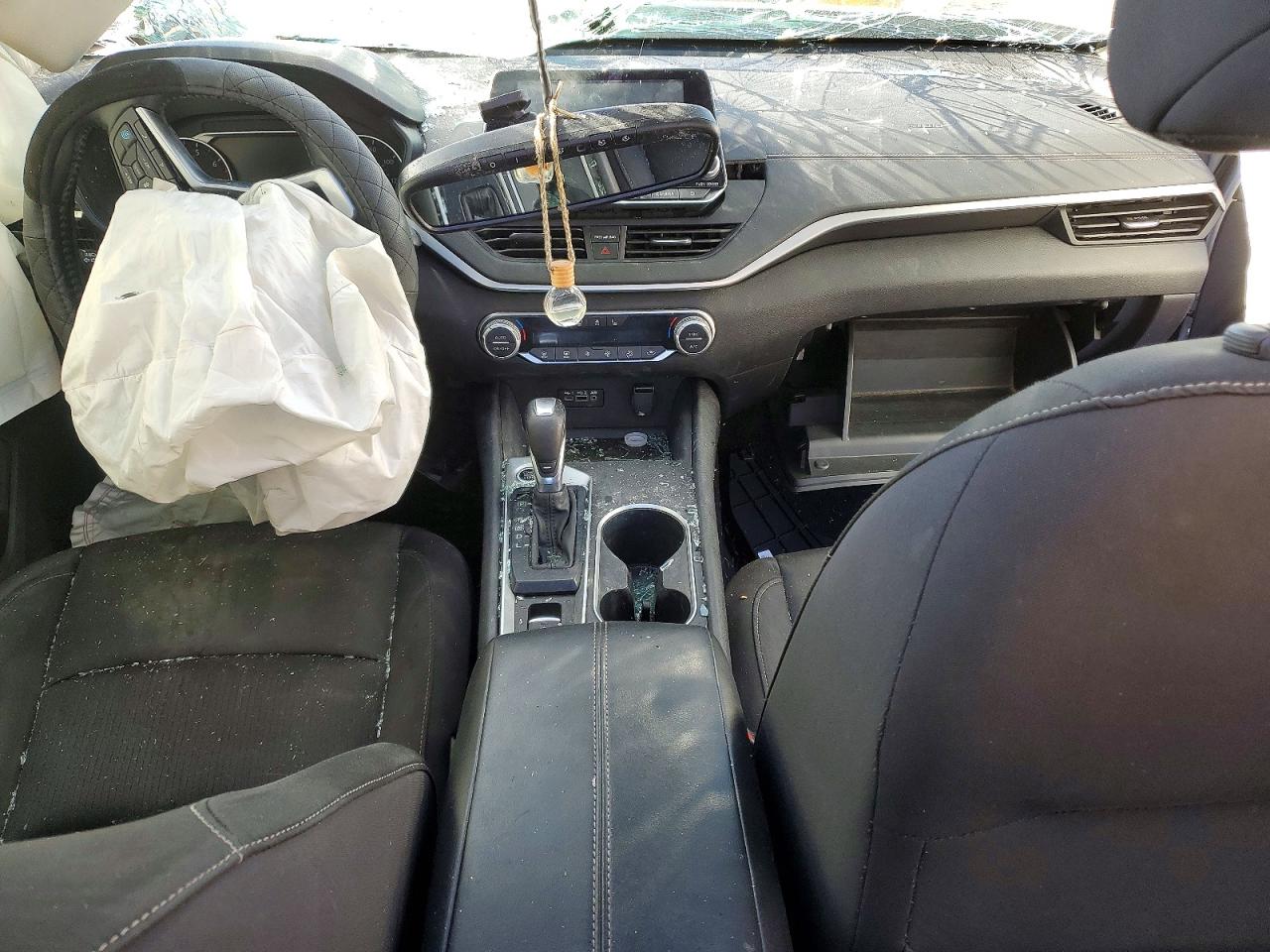 2019 NISSAN ALTIMA 2.5 SV photo 8