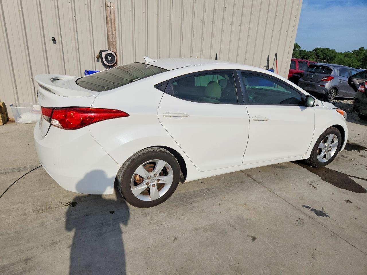 2013 HYUNDAI ELANTRA GLS photo 3