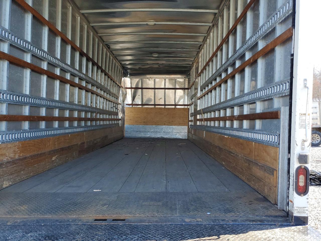 2018 FREIGHTLINER BUSINESS CLASS M2 BOX TRUCK photo 11
