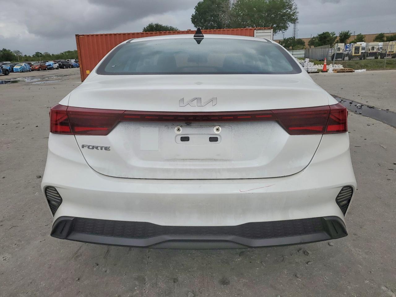 2024 KIA FORTE LXS photo 16