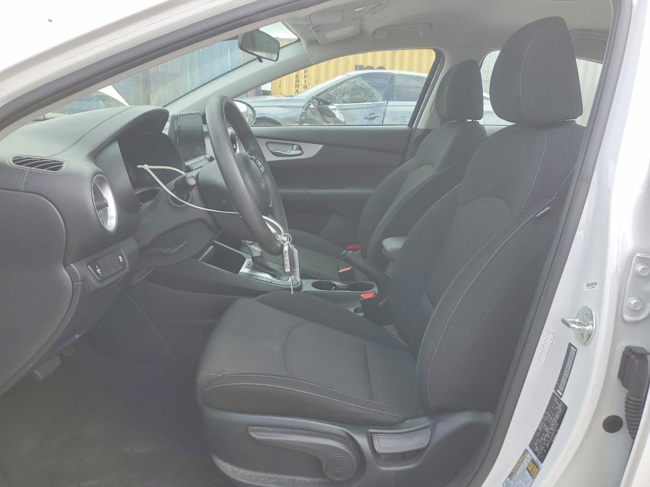 2024 KIA FORTE LXS photo 19