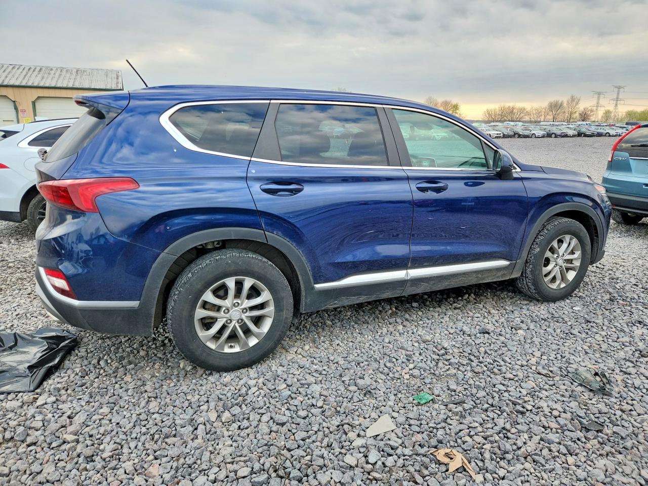 2019 HYUNDAI SANTA FE SE photo 5