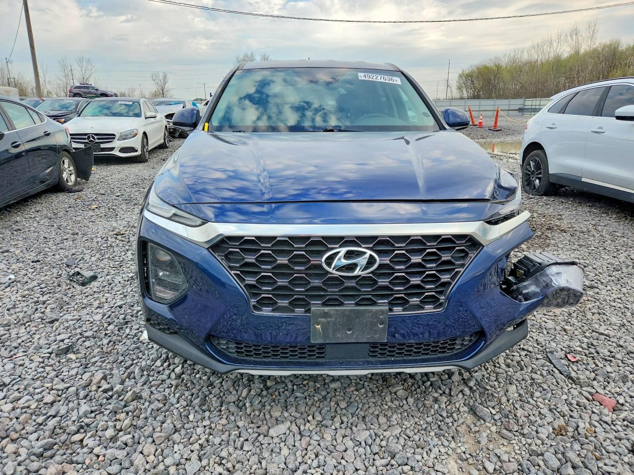 2019 HYUNDAI SANTA FE SE photo 9