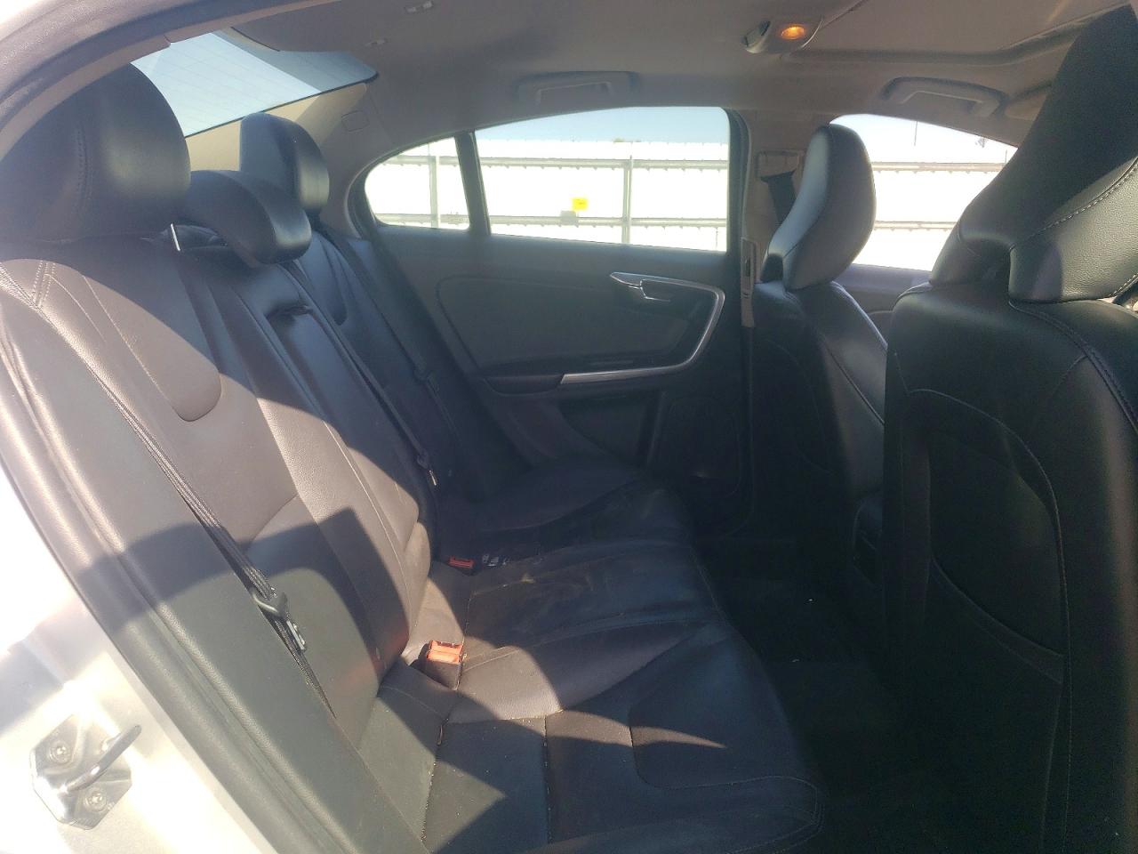 2016 VOLVO S60 PREMIER photo 19