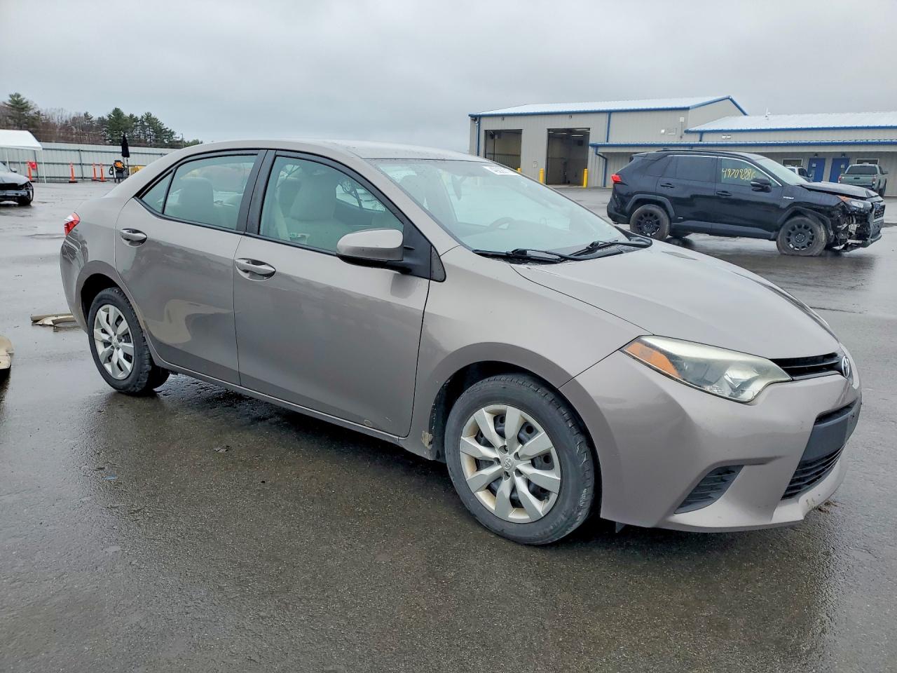2014 TOYOTA COROLLA LE photo 10