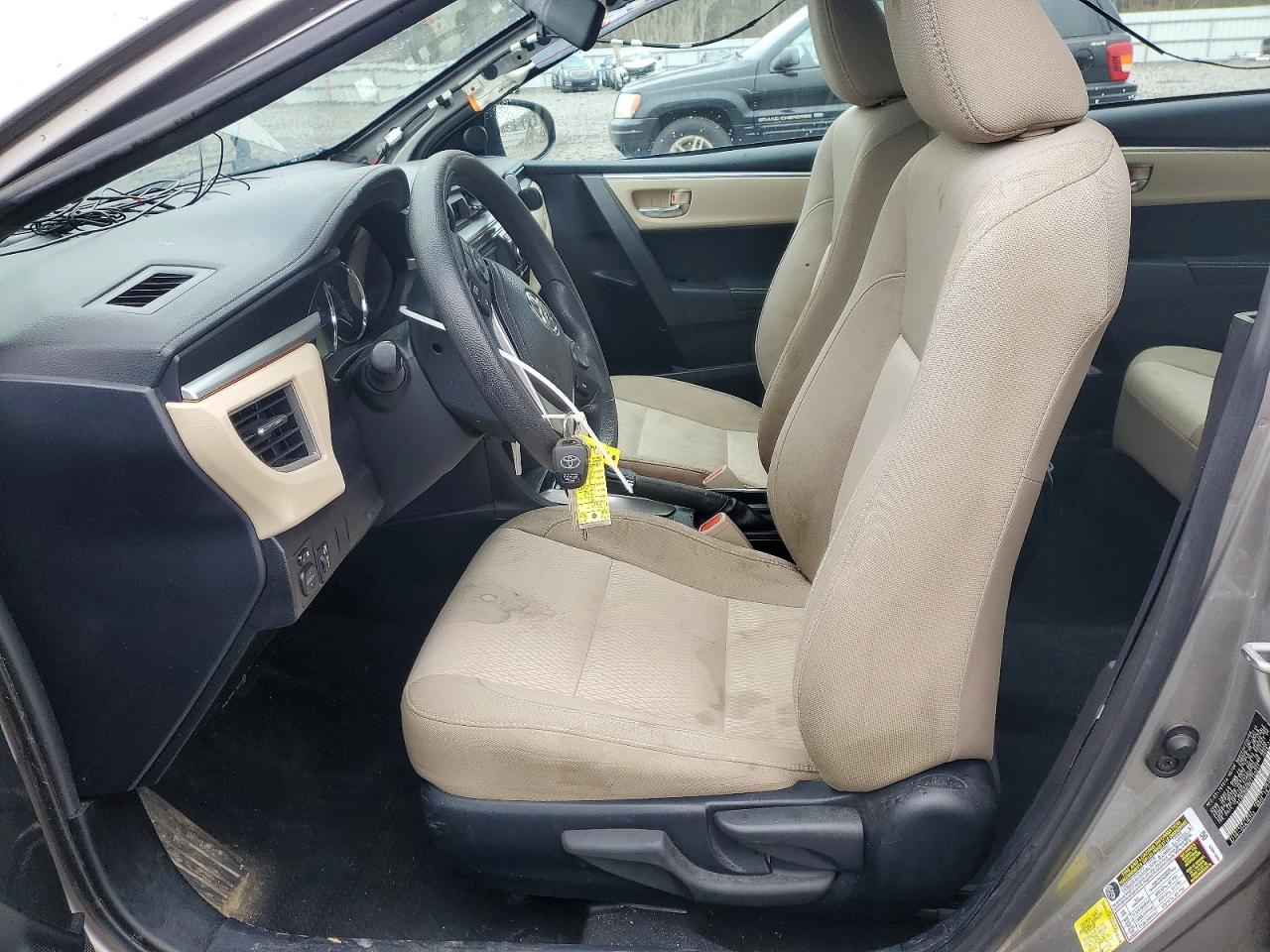 2014 TOYOTA COROLLA LE photo 19