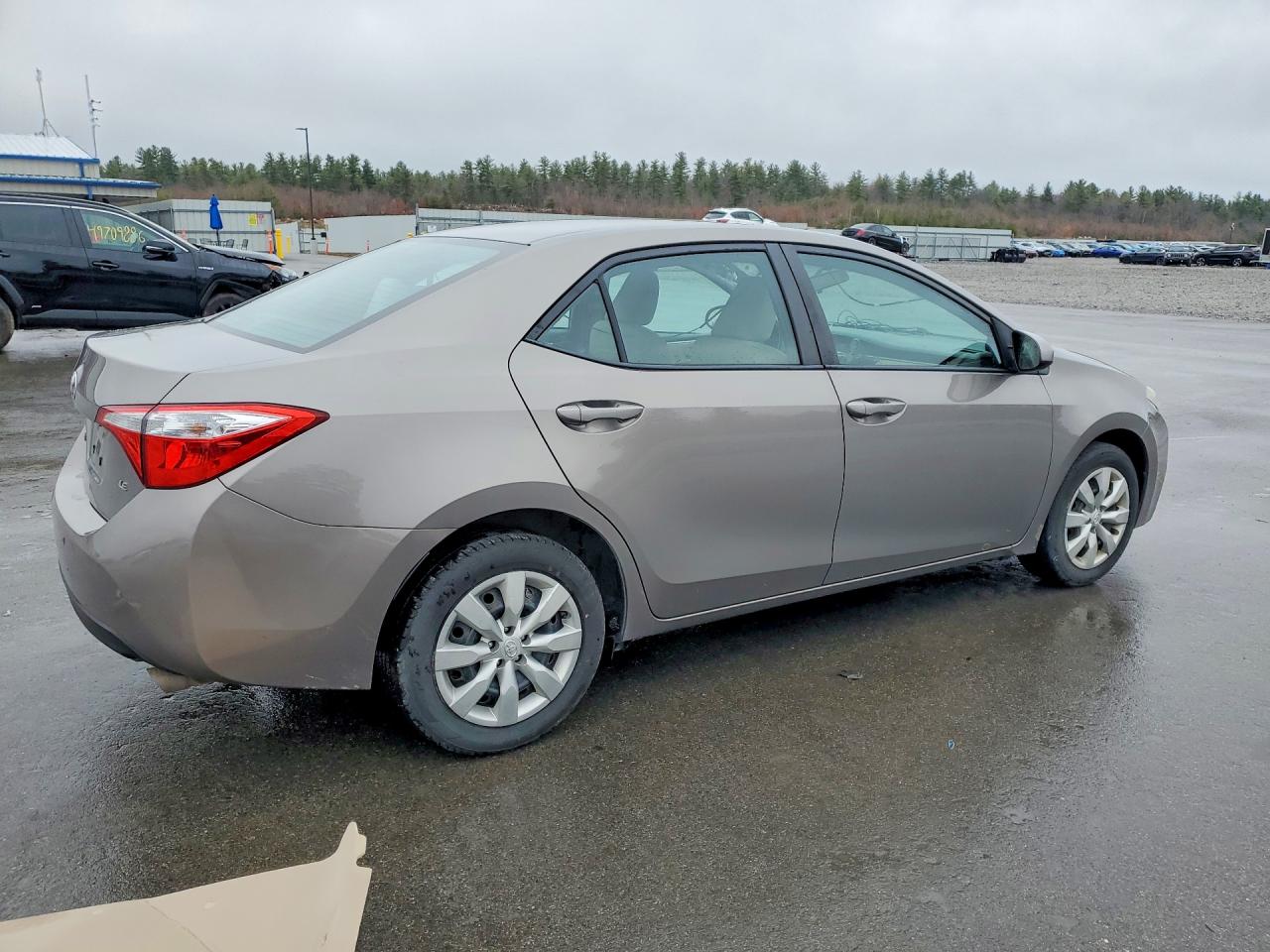 2014 TOYOTA COROLLA LE photo 7
