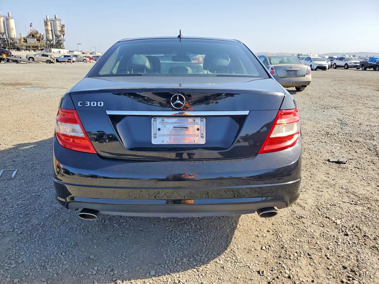 2011 MERCEDES-BENZ C 300 photo 6