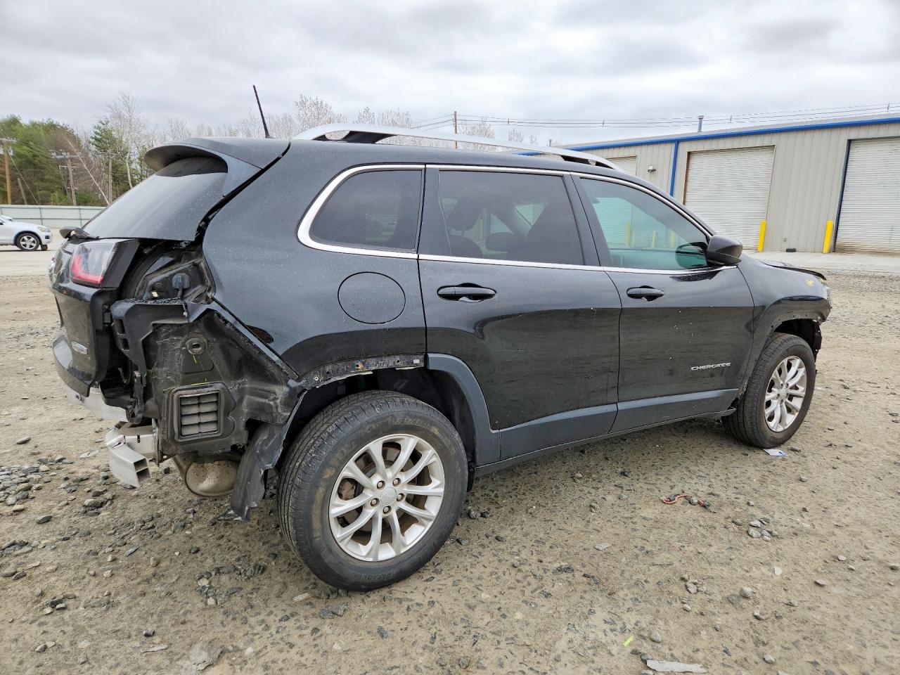 2019 JEEP CHEROKEE LATITUDE photo 7