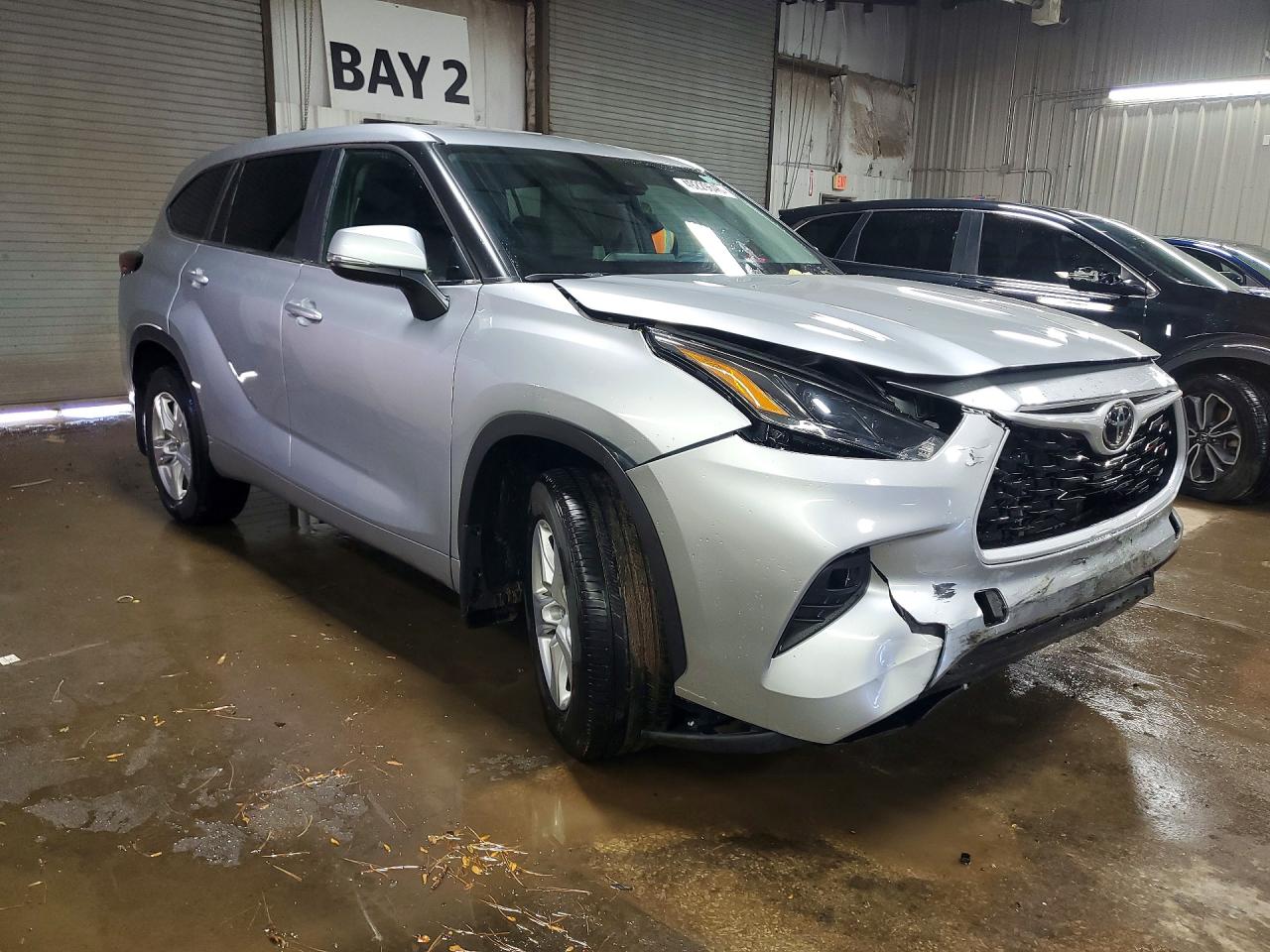 2024 TOYOTA HIGHLANDER LE photo 4
