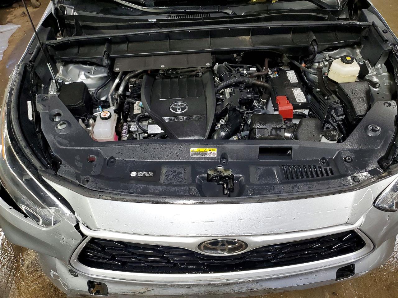 2024 TOYOTA HIGHLANDER LE photo 11
