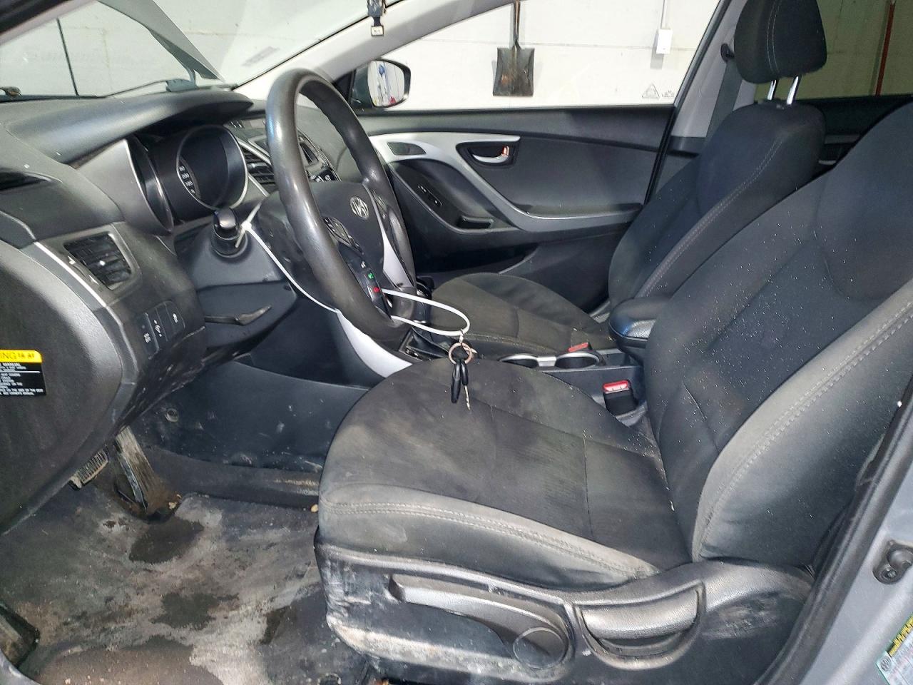 2016 HYUNDAI ELANTRA SE photo 19