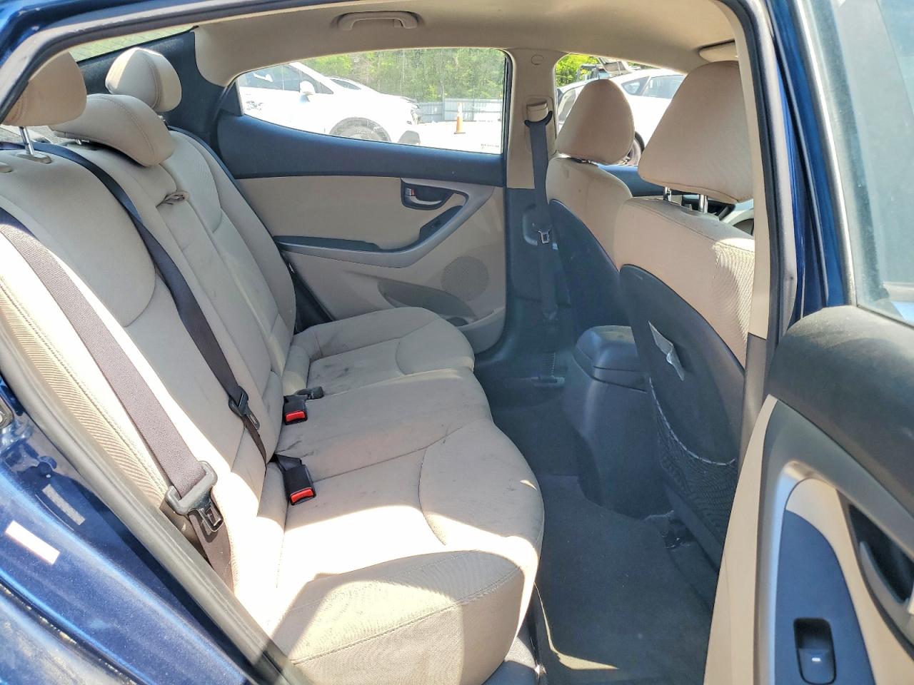 2016 HYUNDAI ELANTRA SE photo 19