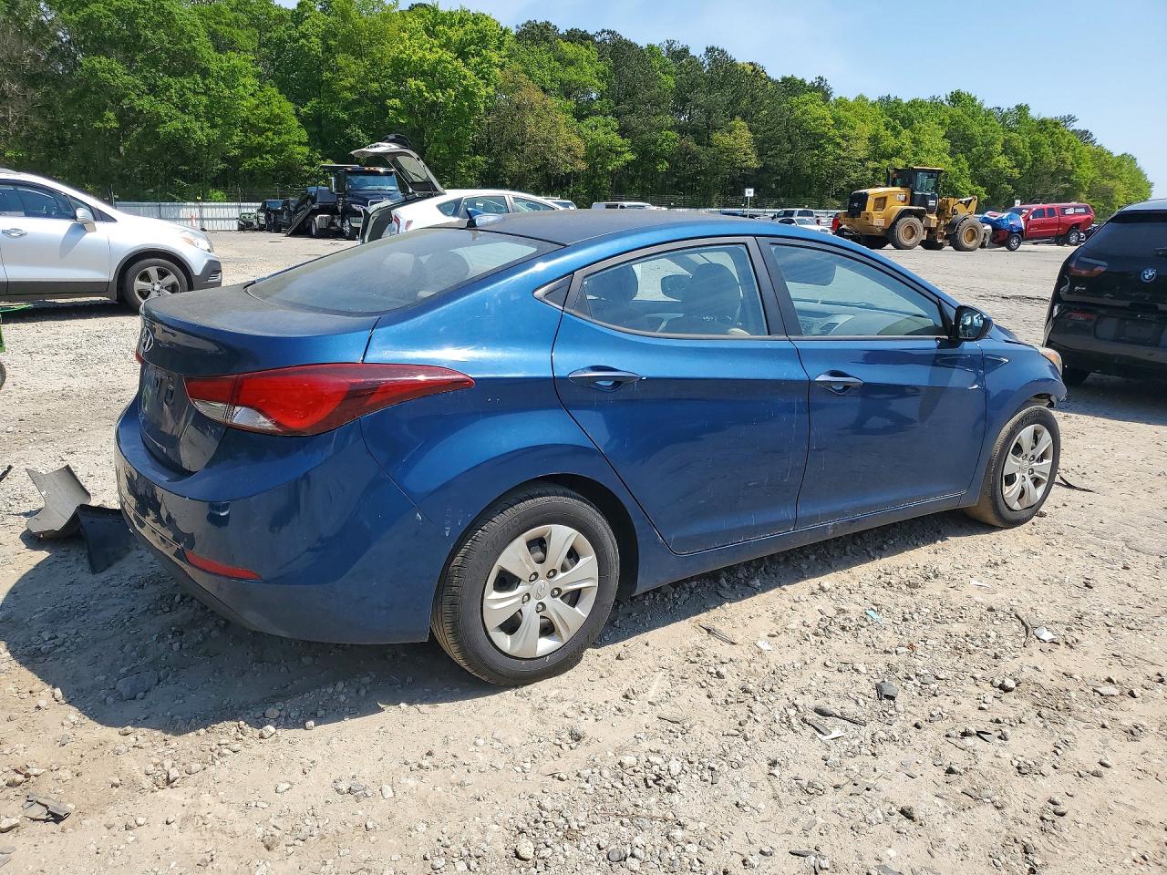 2016 HYUNDAI ELANTRA SE photo 5