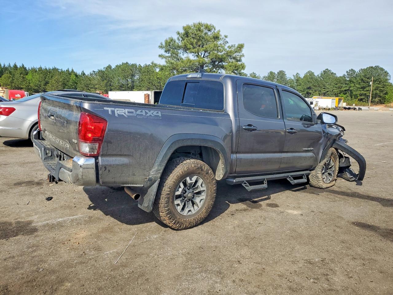 2017 TOYOTA TACOMA TRD OFF-ROAD photo 7