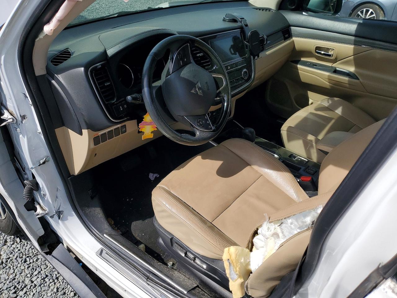 2019 MITSUBISHI OUTLANDER SE photo 22
