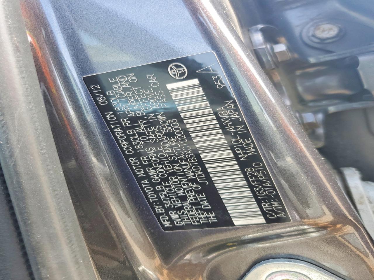 2012 TOYOTA PRIUS C TWO photo 34