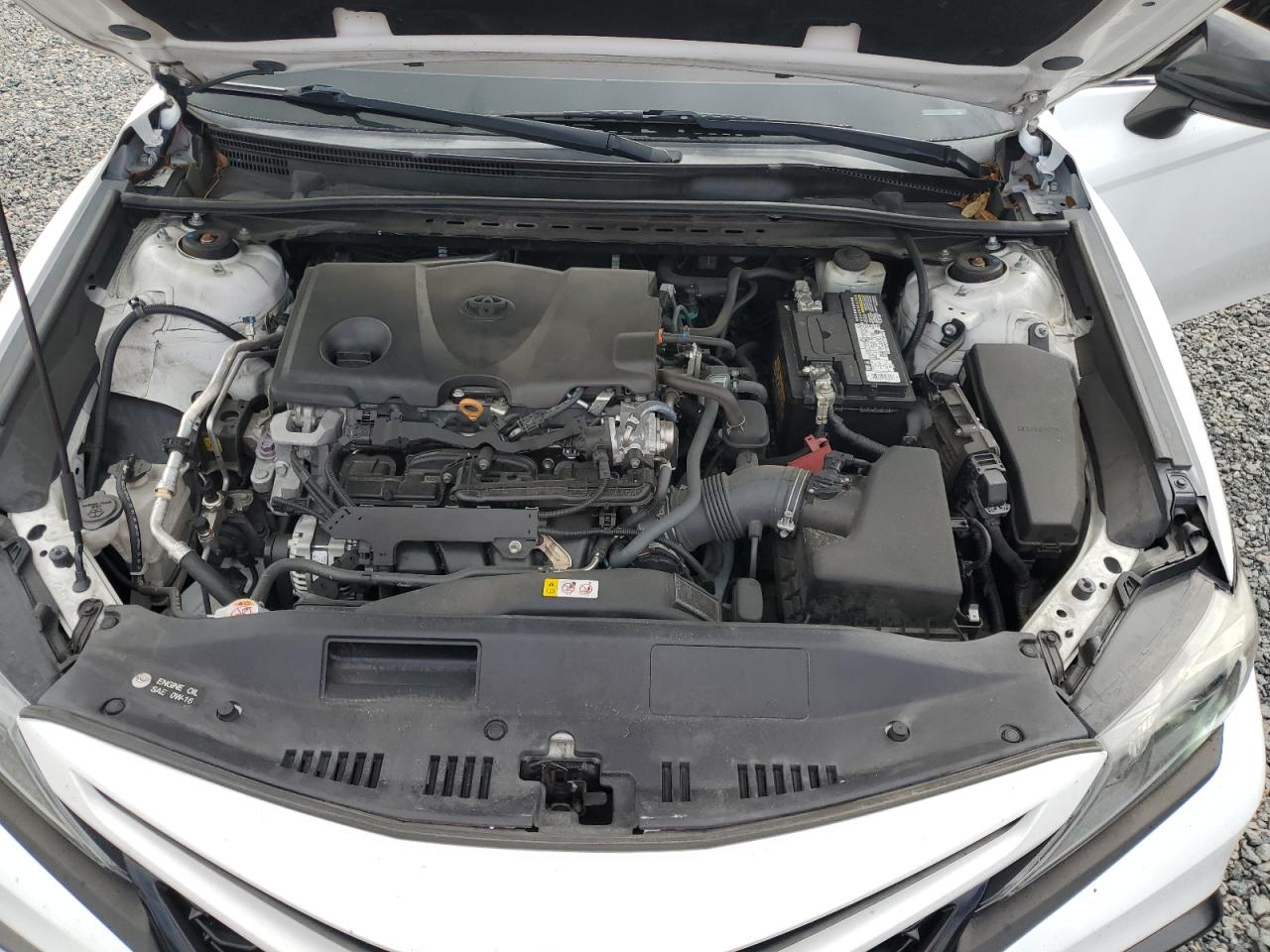 2021 TOYOTA CAMRY SE photo 21