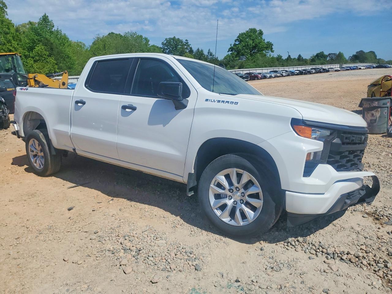 2023 CHEVROLET SILVERADO K1500 CUSTOM photo 7