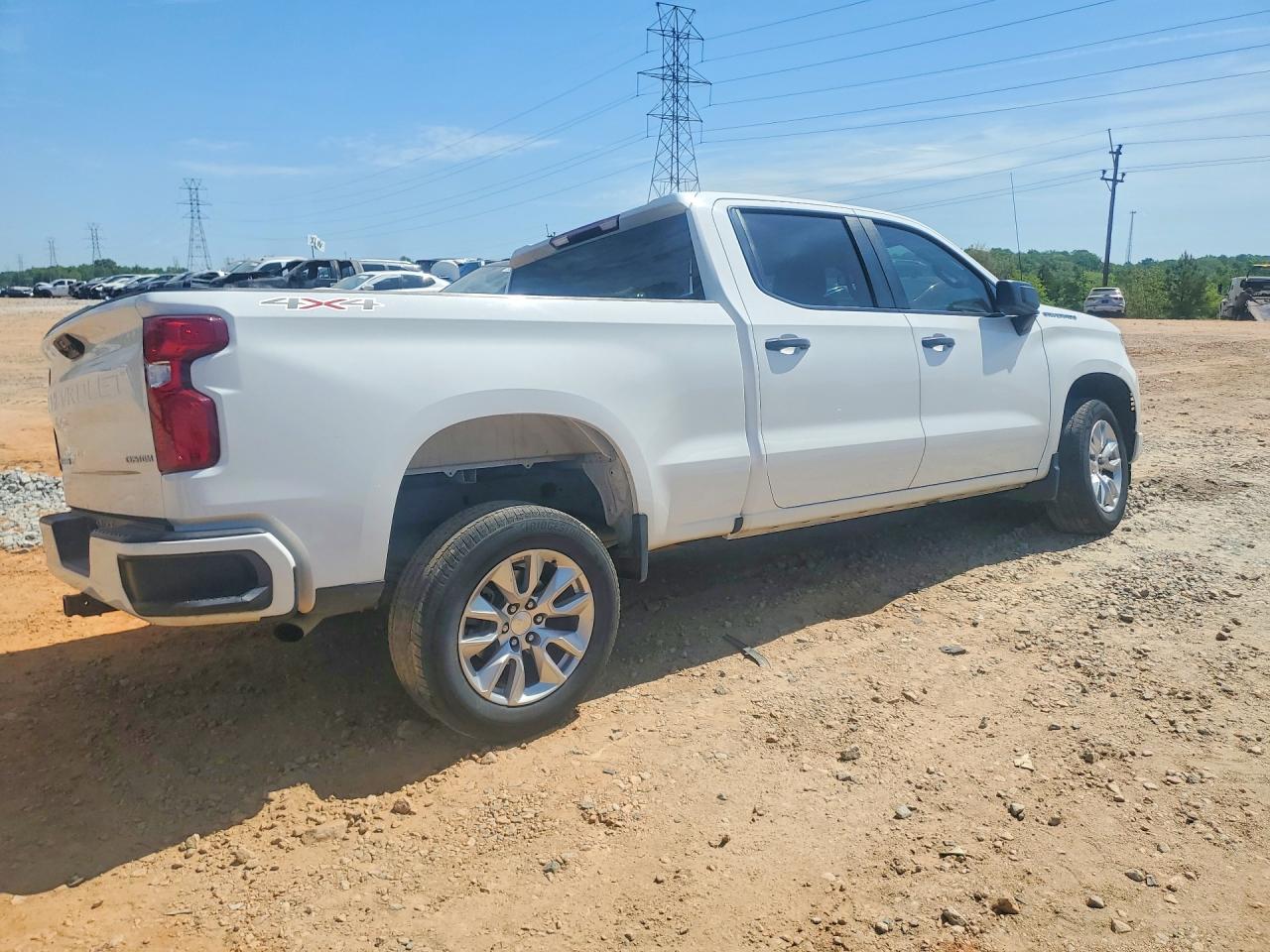 2023 CHEVROLET SILVERADO K1500 CUSTOM photo 5