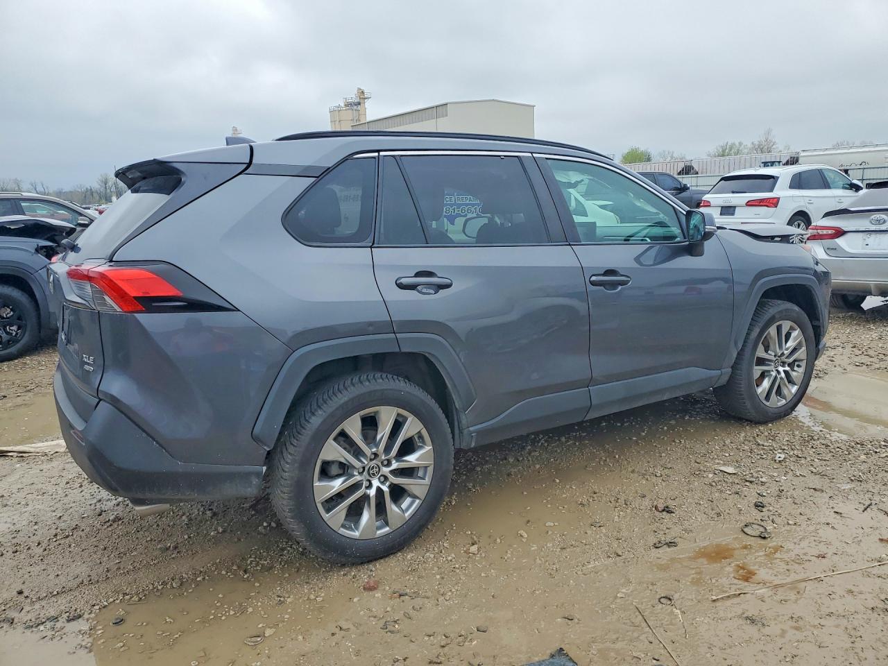 2021 TOYOTA RAV4 XLE PREMIUM photo 7