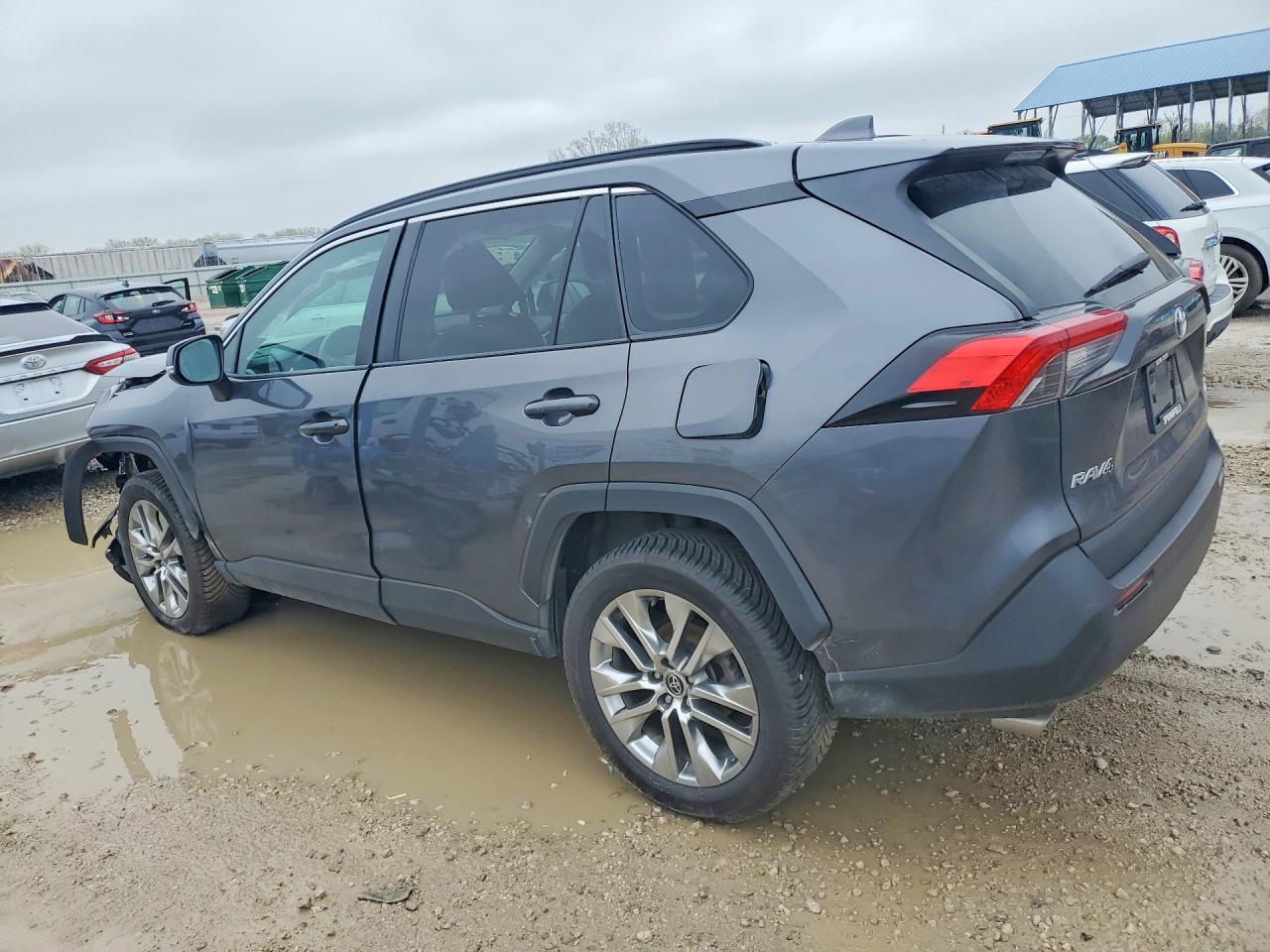 2021 TOYOTA RAV4 XLE PREMIUM photo 4