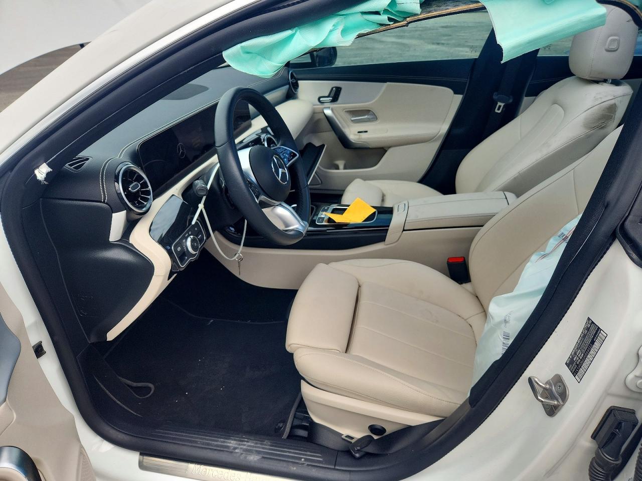2025 MERCEDES-BENZ CLA 250 photo 13