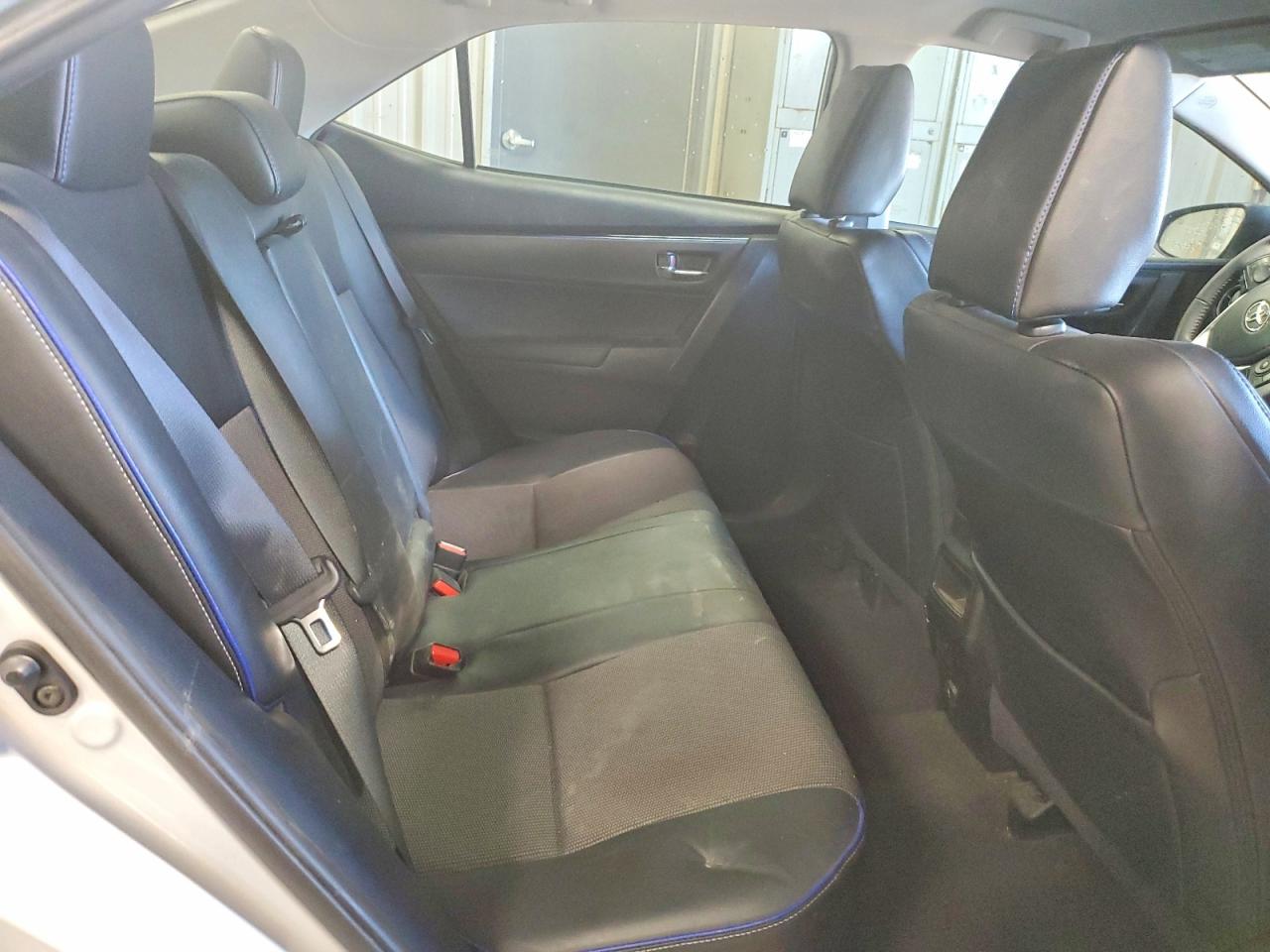 2018 TOYOTA COROLLA SE photo 19