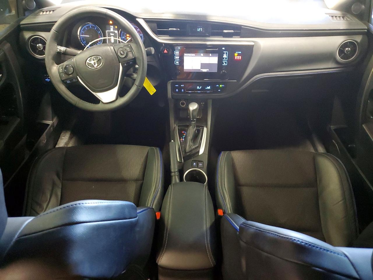 2018 TOYOTA COROLLA SE photo 15