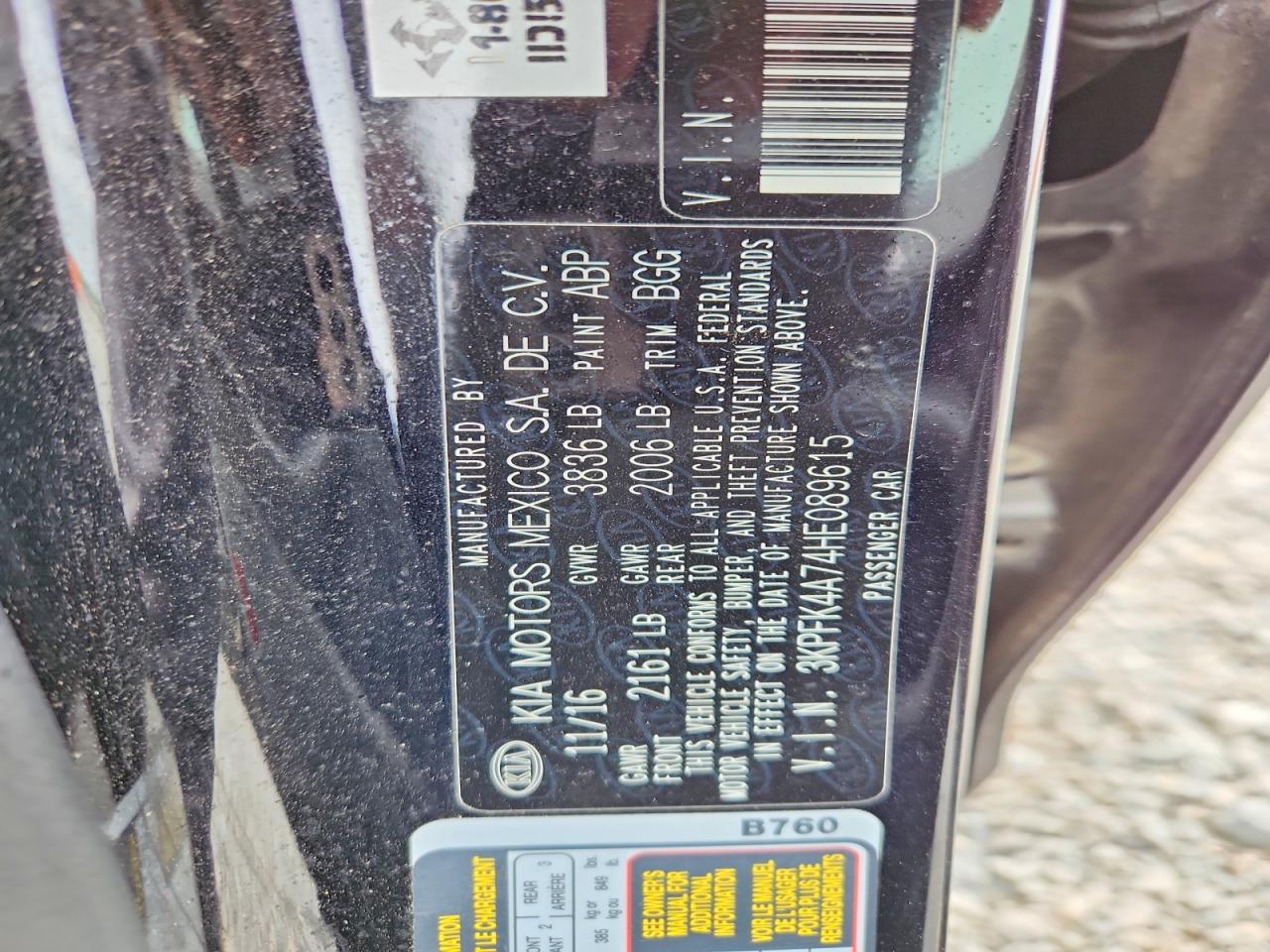 2017 KIA FORTE LX photo 34