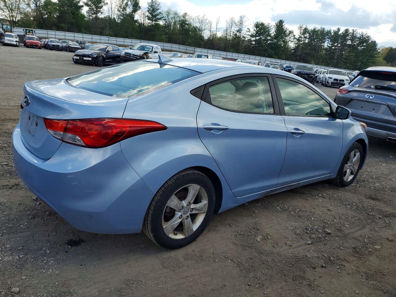 2012 HYUNDAI ELANTRA GLS photo 7
