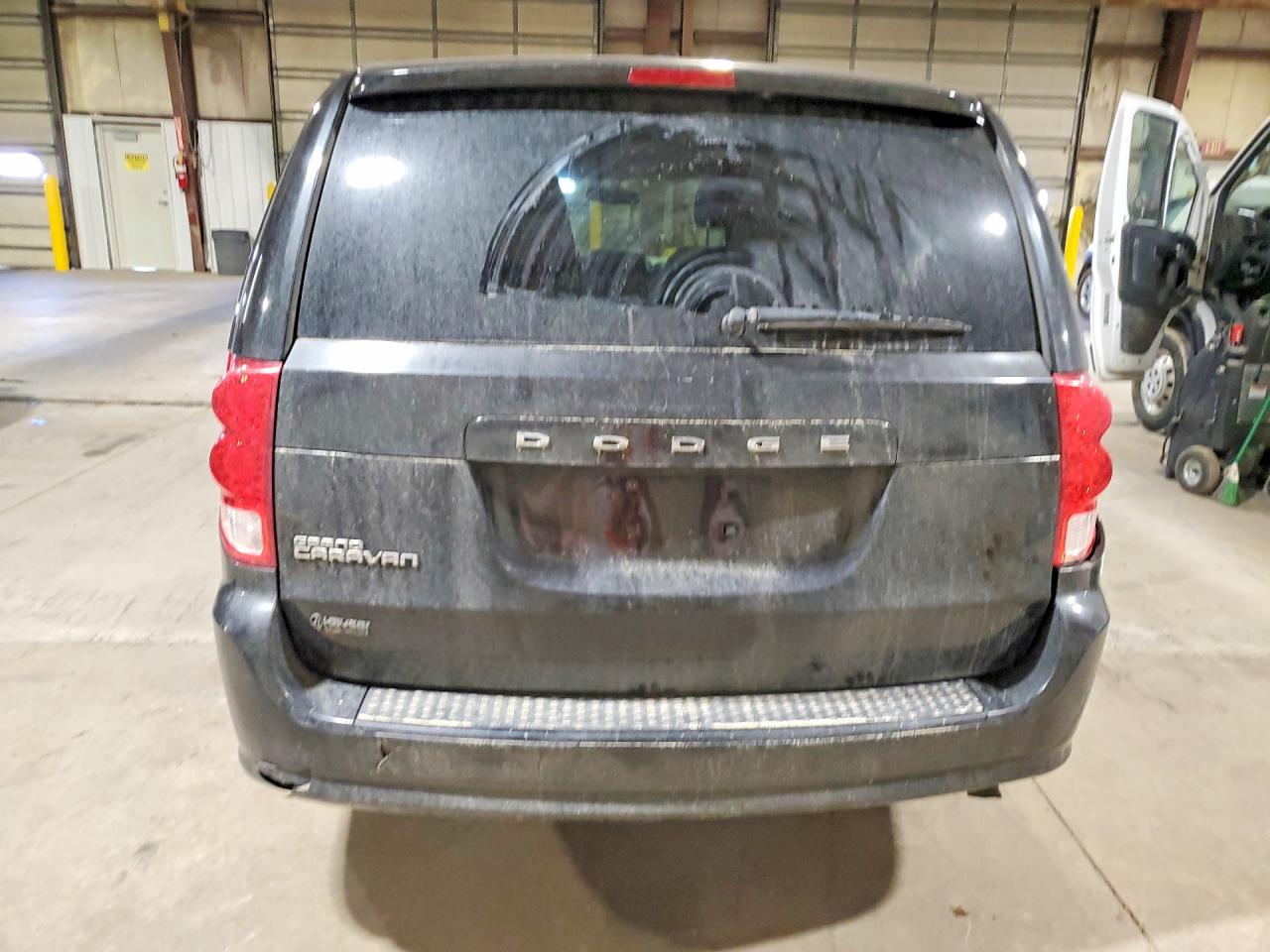 2015 DODGE GRAND CARAVAN SE photo 16
