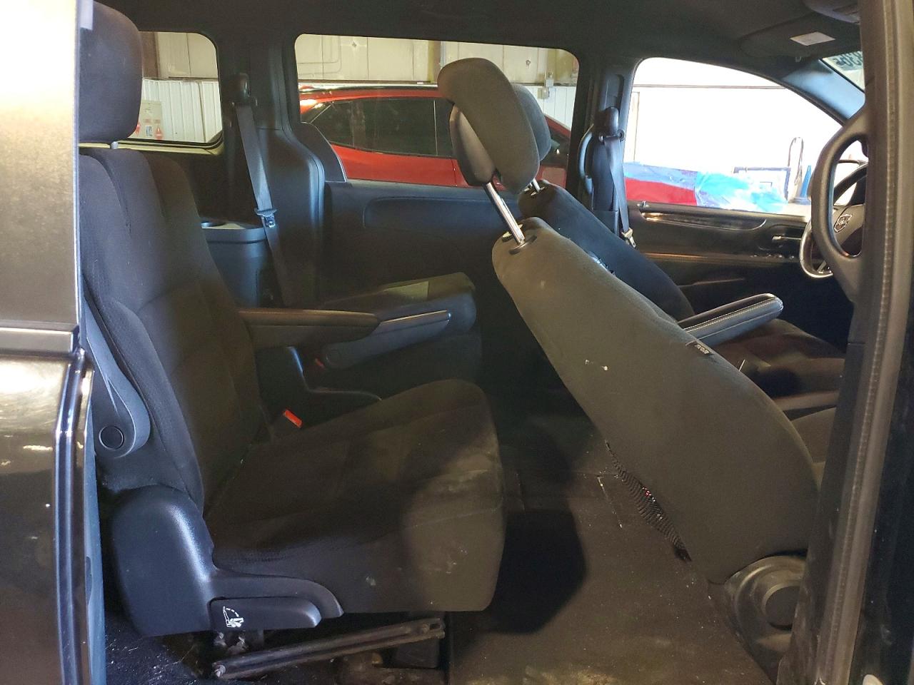 2015 DODGE GRAND CARAVAN SE photo 31
