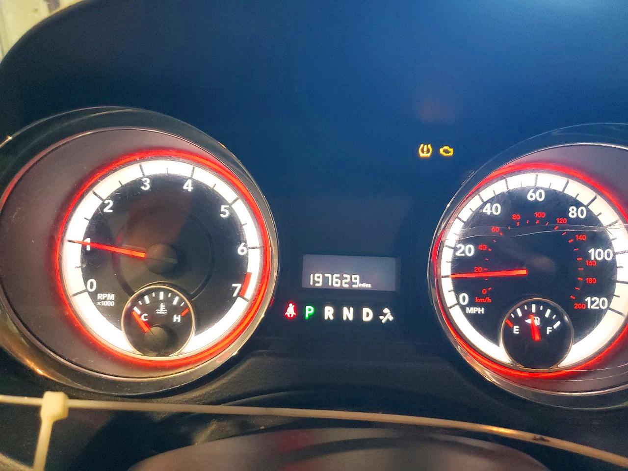 2015 DODGE GRAND CARAVAN SE photo 25