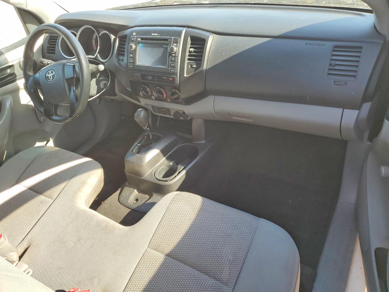 2013 TOYOTA TACOMA BASE photo 15