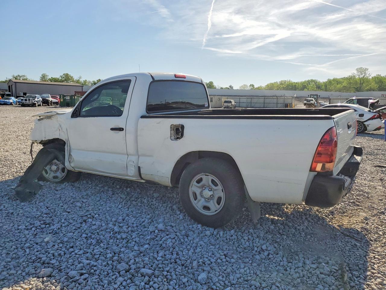 2013 TOYOTA TACOMA BASE photo 3