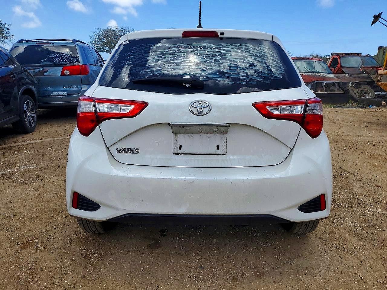 2019 TOYOTA YARIS L photo 16