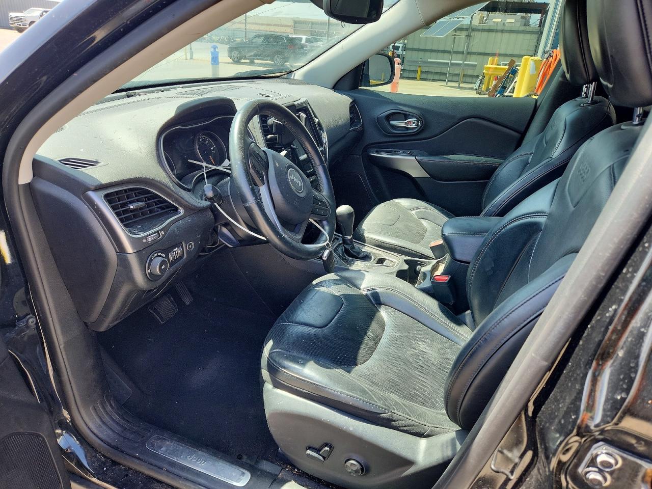 2019 JEEP CHEROKEE LIMITED photo 19