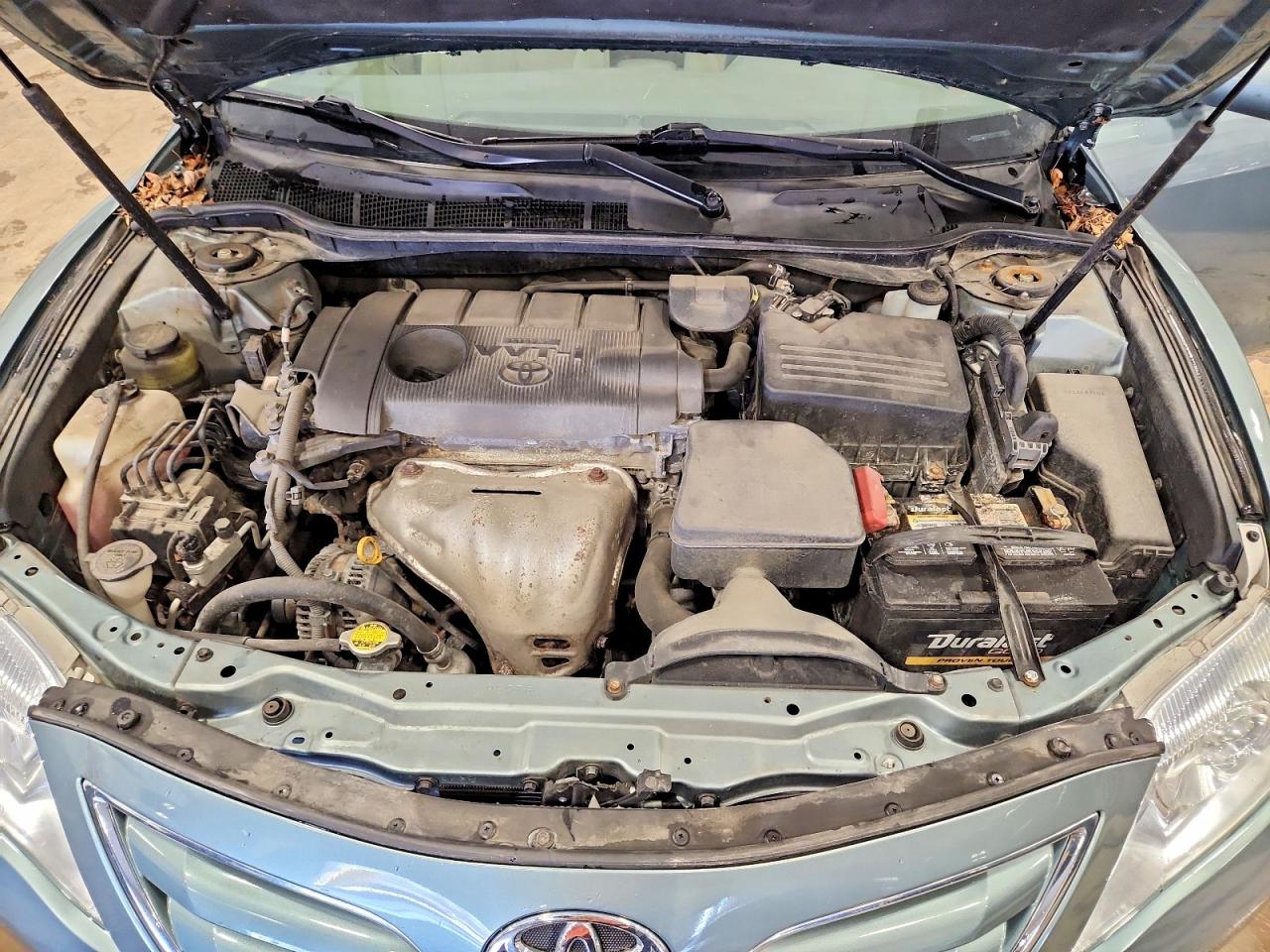 2011 TOYOTA CAMRY LE photo 31