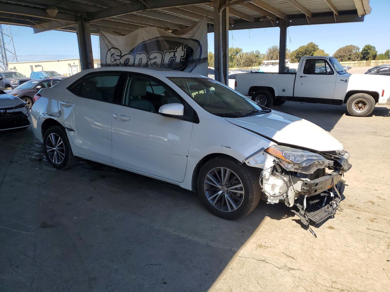 2018 TOYOTA COROLLA LE photo 7