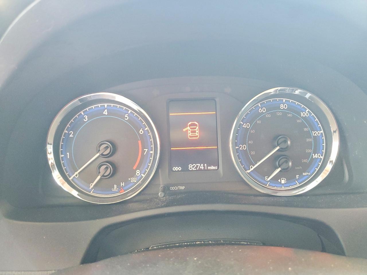 2018 TOYOTA COROLLA LE photo 17
