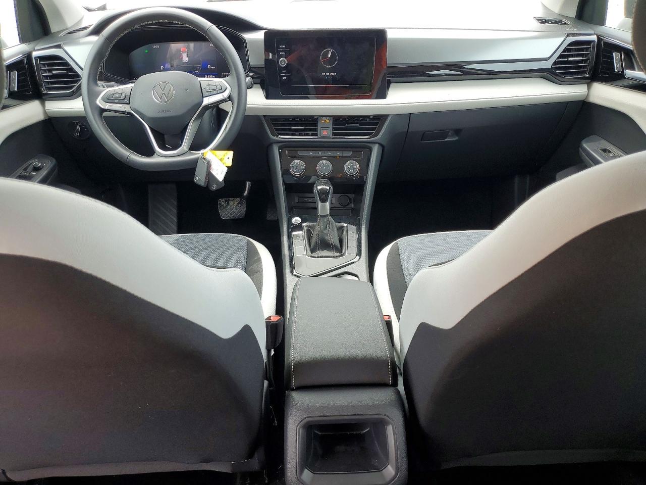 2025 VOLKSWAGEN TAOS S photo 8