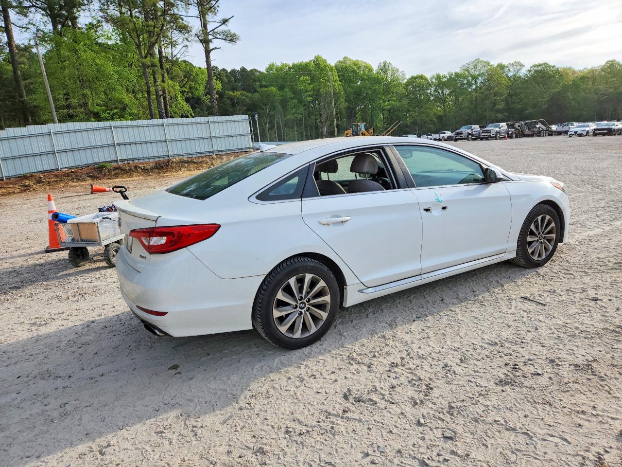 2015 HYUNDAI SONATA SPORT photo 5