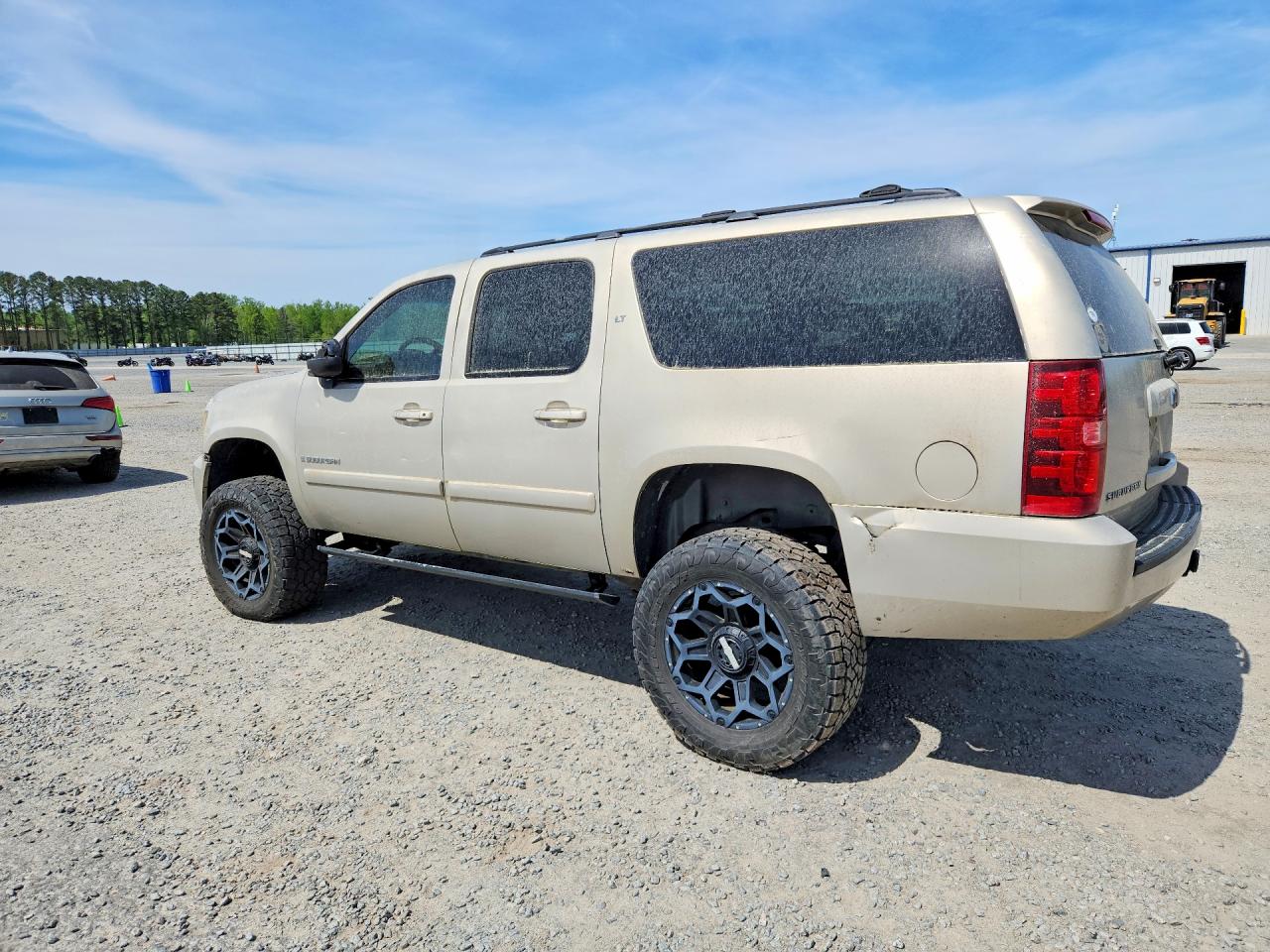 2007 CHEVROLET SUBURBAN photo 3
