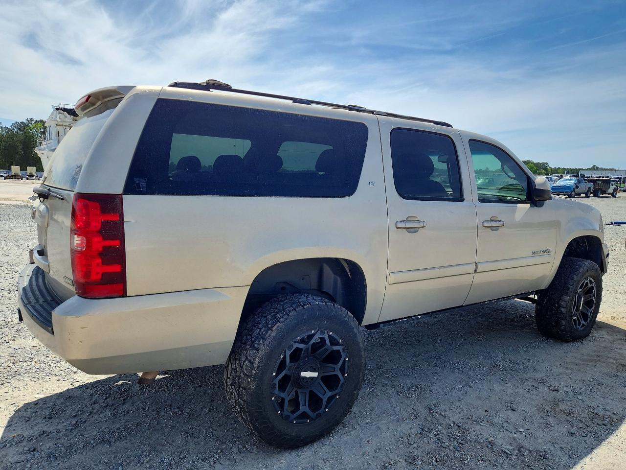2007 CHEVROLET SUBURBAN photo 5