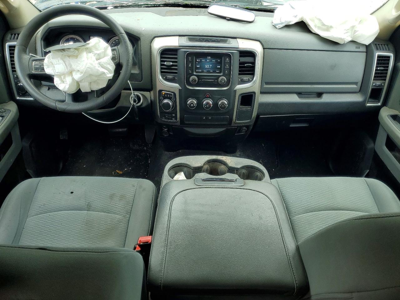 2019 RAM 1500 CLASSIC SLT photo 15